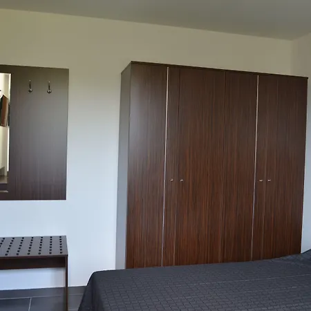 Zwei Raben Гостевой дом 3*