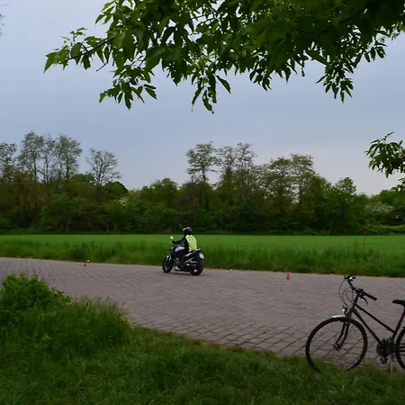 Zwei Raben Гостевой дом 3*