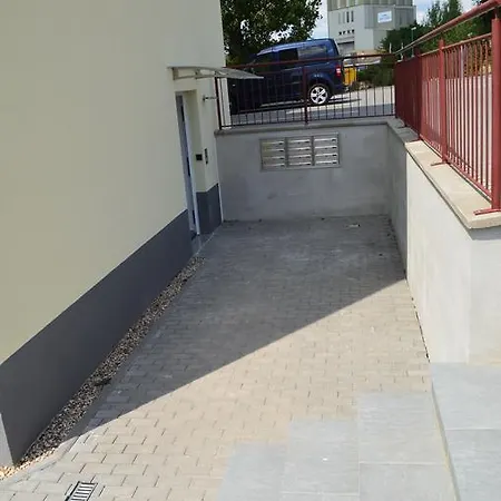 Zwei Raben Гостевой дом Майнц