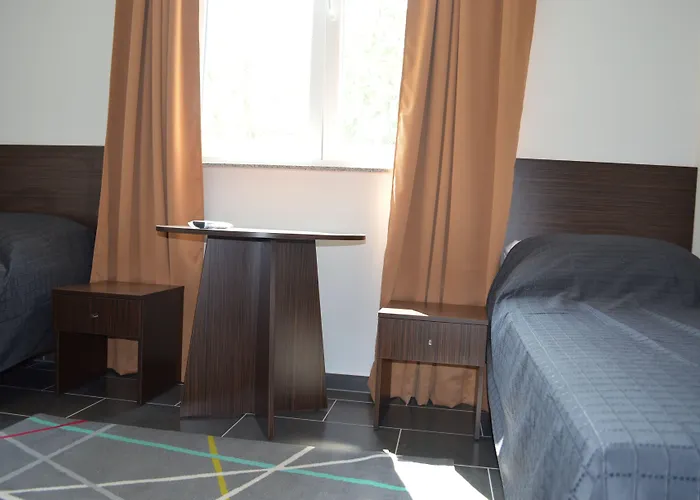 ゲストハウス Zwei Raben